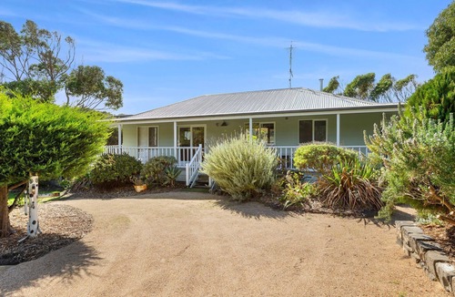 Surf Coast House | Green Gully House - Breezy Oasis