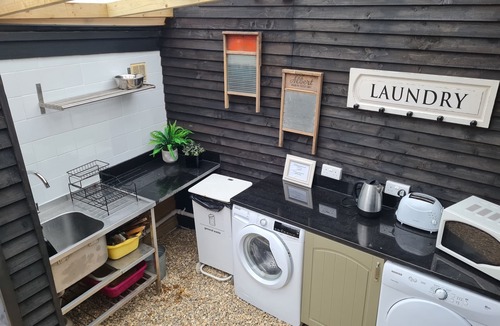 Boston Cabin | Green Haven Glamping Pod Barn Owl