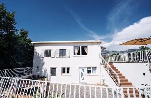 Komaji Apartment | Green Hill Apartment