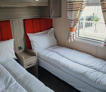 Clacton-on-Sea Resort | Green House Moselle