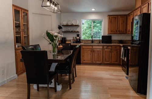 Pacific County House | Green Island & SPA sauna and hot tub