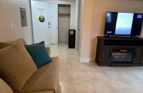 Green Lake Apartment | Green Lake hidden unit