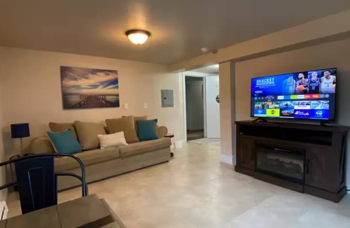 Green Lake Apartment | Green Lake hidden unit