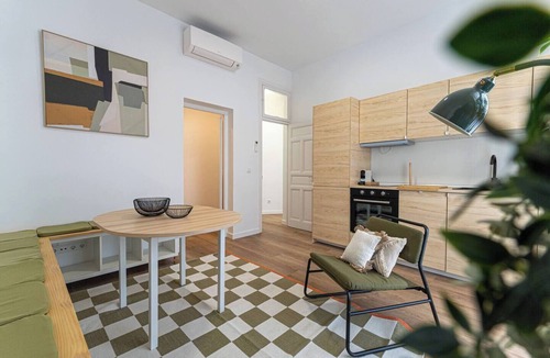 Embajadores Apartment | Green Lavapiés by Hogar4