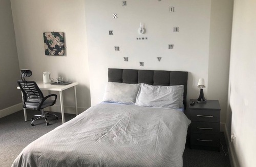 Liverpool House | Green Lodge