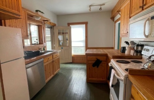 East Haven  Rutland County House | Green Mountain Retreat