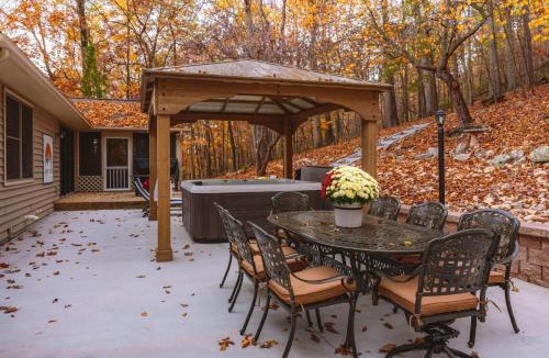 Massanutten House | Green Mountain Song-Massanutten Mountain