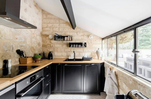 Beaux Arts-Boutonnet House | Green oasis with pool in Montpellier