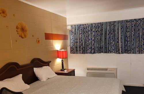 Arab Hotel | Green Park Motel