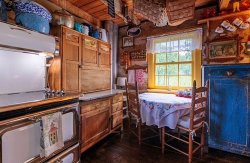 South Charleston Cabin | Green Plains Cabin