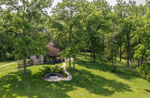 South Charleston Cabin | Green Plains Cabin