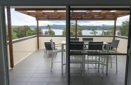 Green Point Apartment | Green Point Tranquillity Sea Views