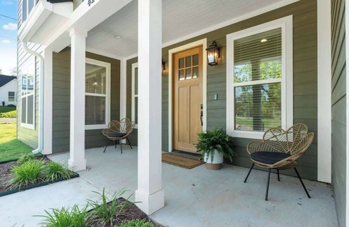 Waco House | Green Retreat on Proctor - 3.5 Bathrooms