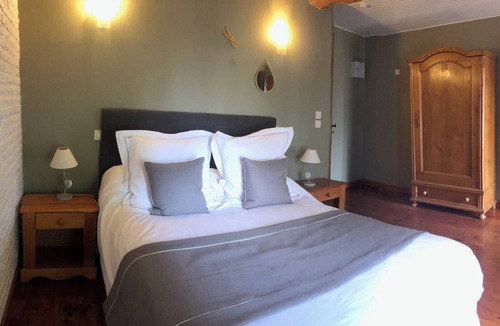 Penin Bed & Breakfast | Green room