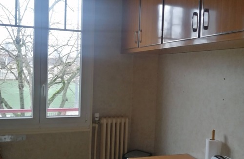 Maisons-Alfort Apartment | Green setting near Paris & Metro