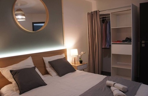 Longvic House | GREEN'SPA - SPA - GARDEN - PRIVATE PARKING