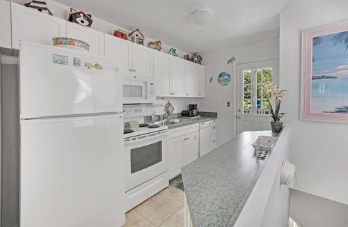 Truman Annex Condo | Green Spot at The Truman Annex in Key West