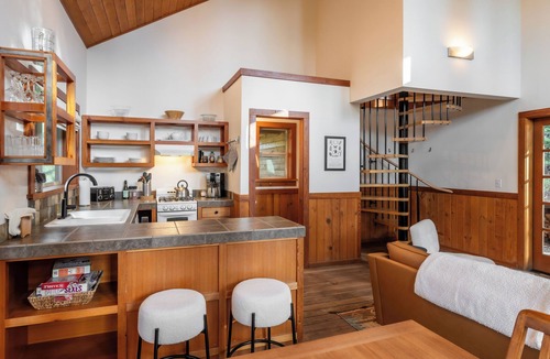 Ashland Resort | Green Springs Inn