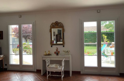 Talence House | Green townhouse!