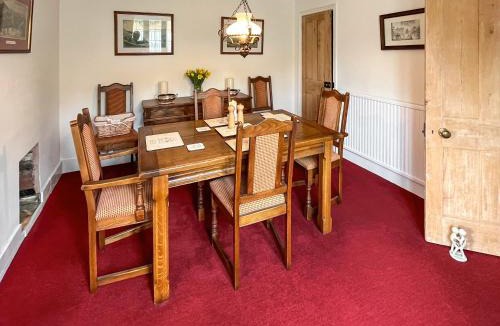 Hollingbourne House | Green Trees