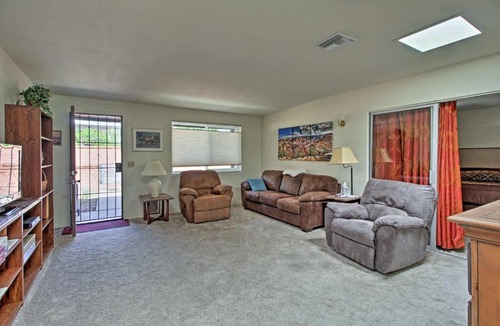 Casa Paloma I House | Green Valley Townhome w/Patio & Resort Amenities