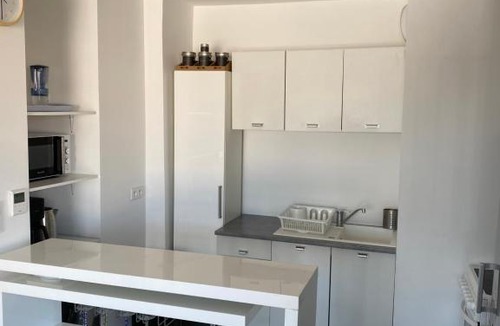 Sannois Apartment | Green View