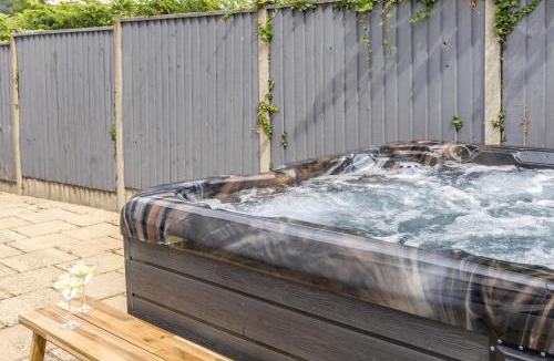 Bishopsteignton House | Greenacre - Close to beaches with Hydropool spa