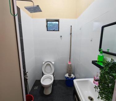 Pasir Puteh House | GreenAcres Cottage