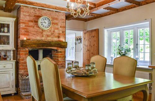 Burley House | Greenbank Cottage