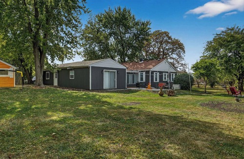 Waukegan House | Greenbay Paradise-Navy 3 Mile Private Huge outdoor