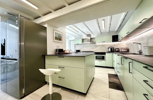 Bagneux House | Greenery House near Paris