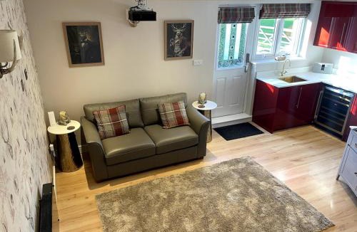 Ongar Apartment | Greenfinch Lodge