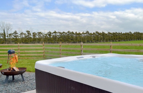 Gilcrux Cottage | Greengill Farm Shepherds Hut- UKC3632