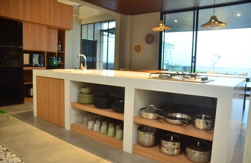 Bandung Villa | Greenhill Mountain City View 8BR Villa Heated Pool