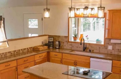 Stevenson House | GreenHouse Country Haven