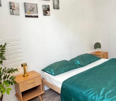 Corbeil-Essonnes Apartment | greenhouse home