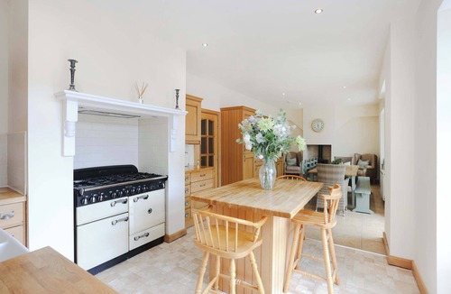 Kelty House | Greenknowes Entire Private Estate