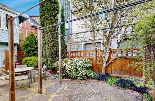 Green Lake House | Greenlake Hidden Oasis