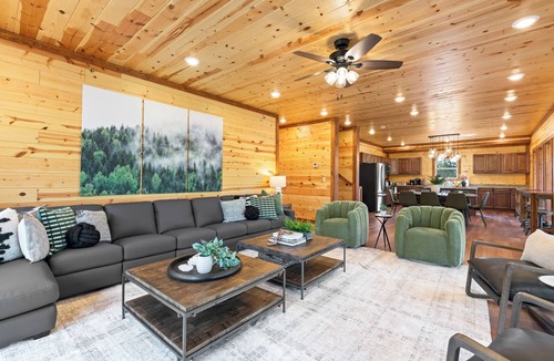 Seymour Cabin | Greenleaf Hideaway~Pool~Hot Tub~Games~Private Nook