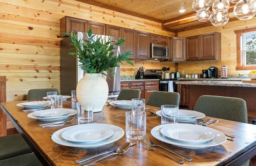 Seymour Cabin | Greenleaf Hideaway~Pool~Hot Tub~Games~Private Nook