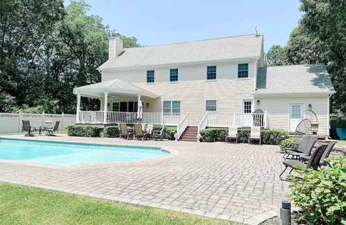 Greenport West House | Greenport Villa with a Pool