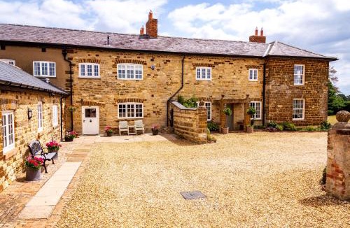 Towcester House | Greens Norton House