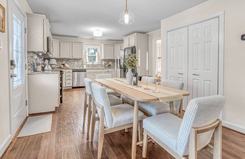 Greensboro House | Greensboro Villa with Pool, Hot Tub and Sports