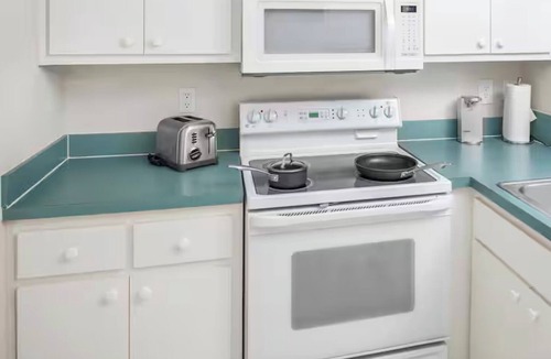Berkeley Condo | Greensprings Vacation Resort 2br suite, Friday check-in
