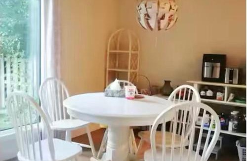 Calgary House | greenview mck sunny room