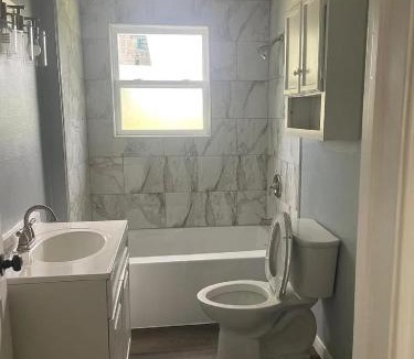 Greenville House | Greenville Farmhouse Retreat 2 Bedroom Country Stay with AC