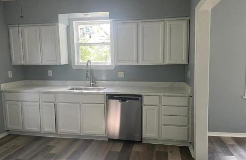 Greenville House | Greenville Farmhouse Retreat 2 Bedroom Country Stay with AC