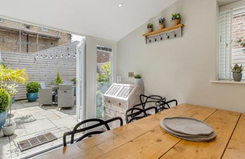 Ault Hucknall House | Greenwell Cottage