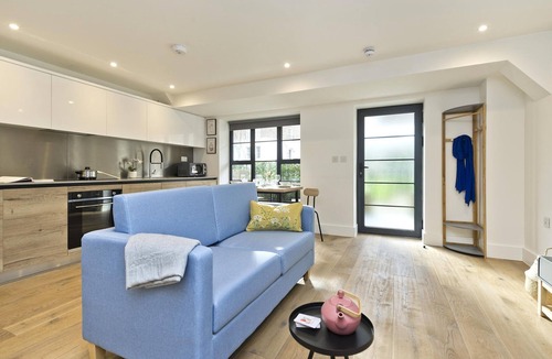 Greenwich West Apartment | Greenwich Perfection