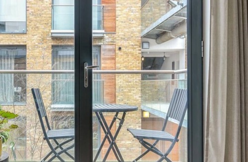 Deptford Apartment | Greenwich retreat with balcony
